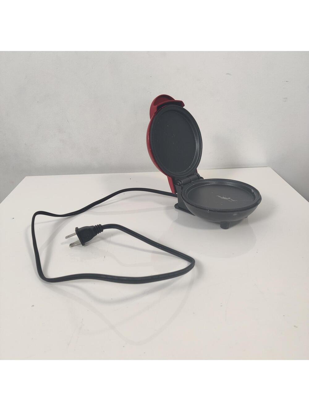 Dash Mini Maker Griddle — Red, Model DMS001RD